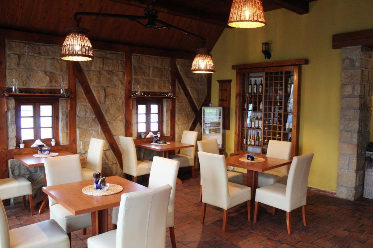 Rodinny Penzion Barborka Hranice  Extérieur photo