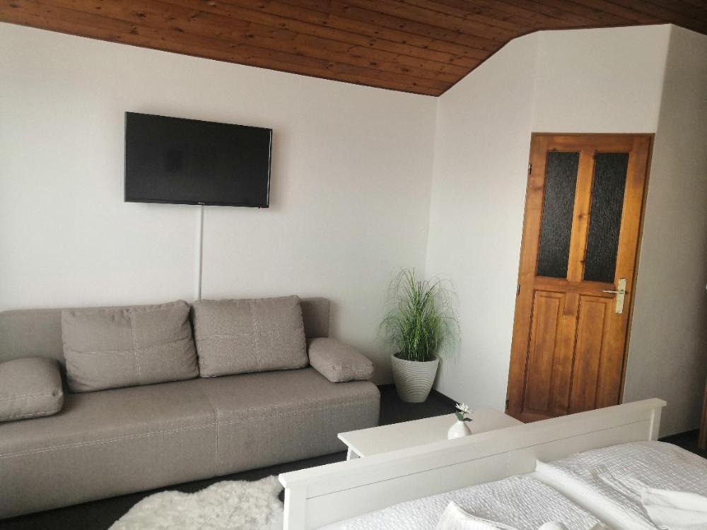 Rodinny Penzion Barborka Hranice  Extérieur photo